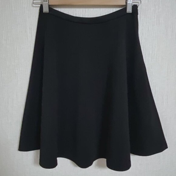 Feliss Dresses & Skirts - Feliss Black Flare Skirt Knee Length